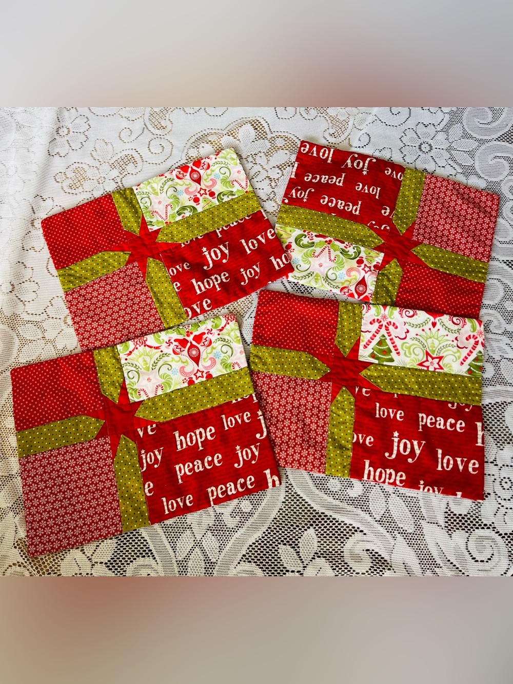 Holiday Quilted Place Mats Set of 4